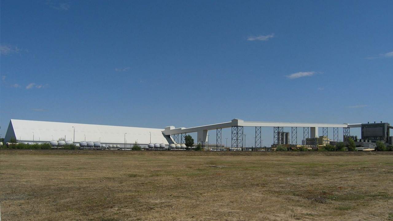 zakład produkcji chemicznej