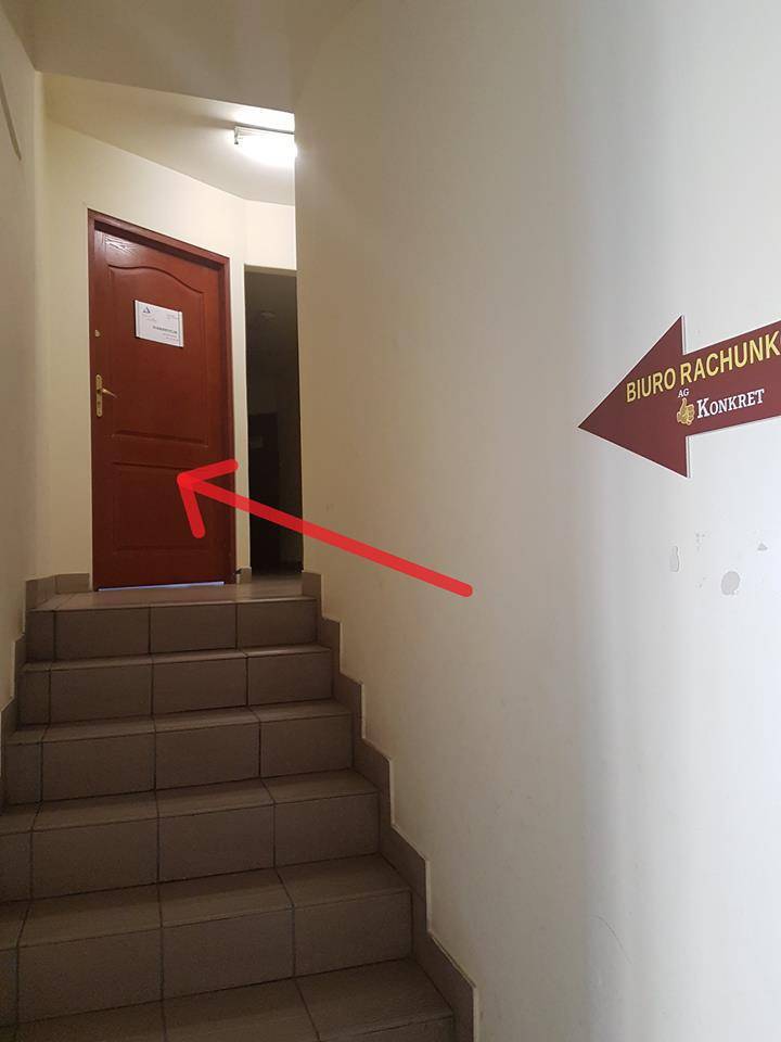 Skręcić w lewo na schody