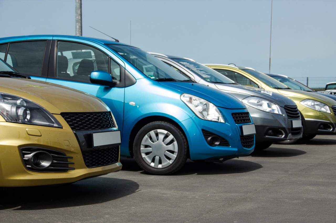 sprzedaż samochodów używanych