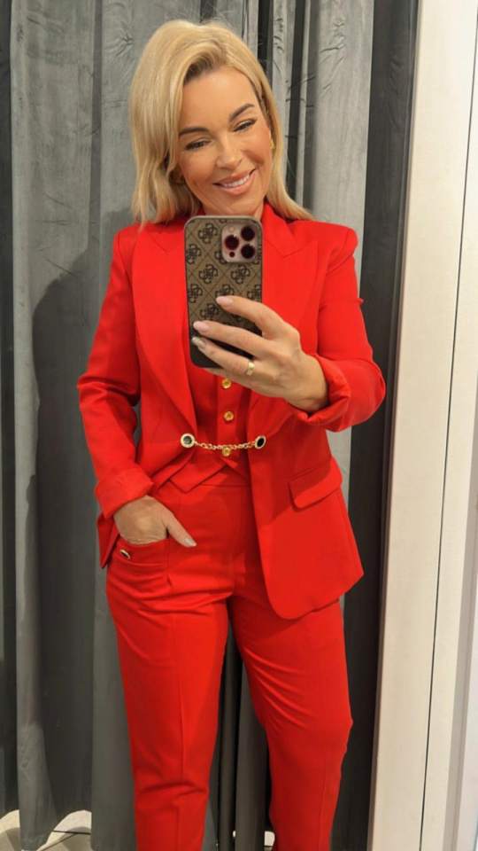 odzież damska, moda damska, stylowe ubrania, ubrania na każdą okazję