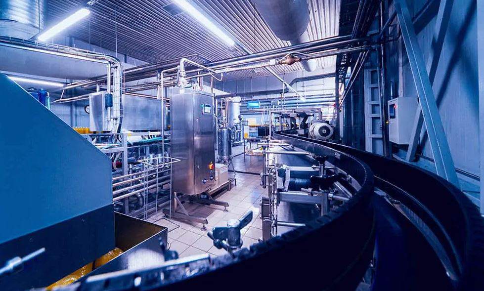 montaż maszyn przemysłowych