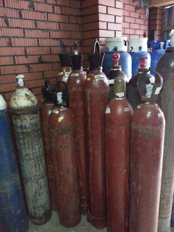 artykuły bhp, sprzęt bhp, znaki bhp, odzież bhp, odzież ochronna, apteczka