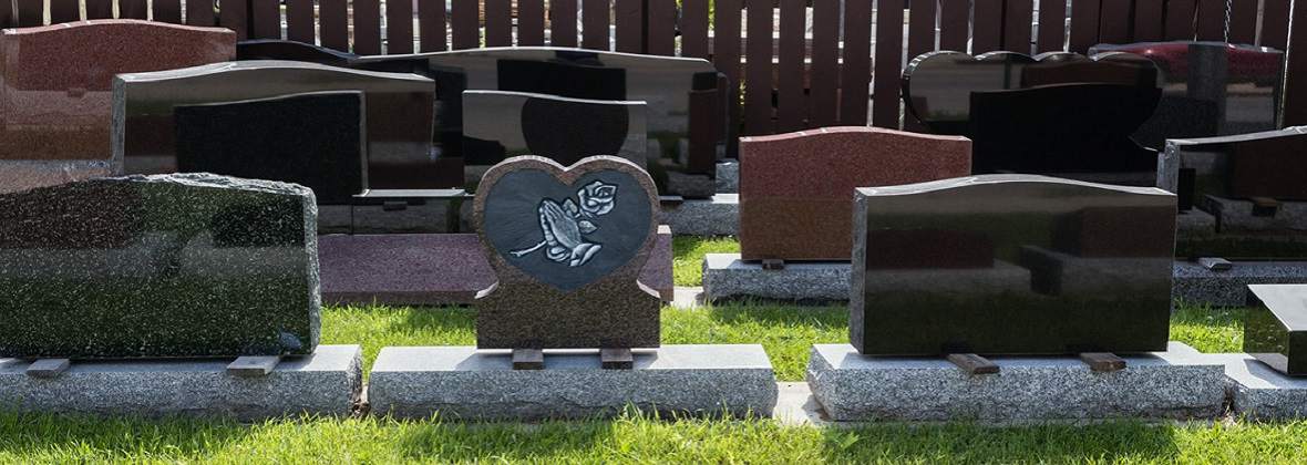 Zwierzyńscy Kamieniarstwo, pomniki, schody, blaty z granitu Jan Zwierzyński