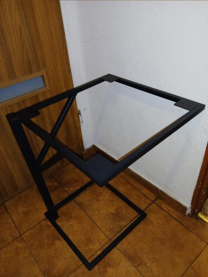 stelaż pod stolik kawowy 500×500×660(mm)