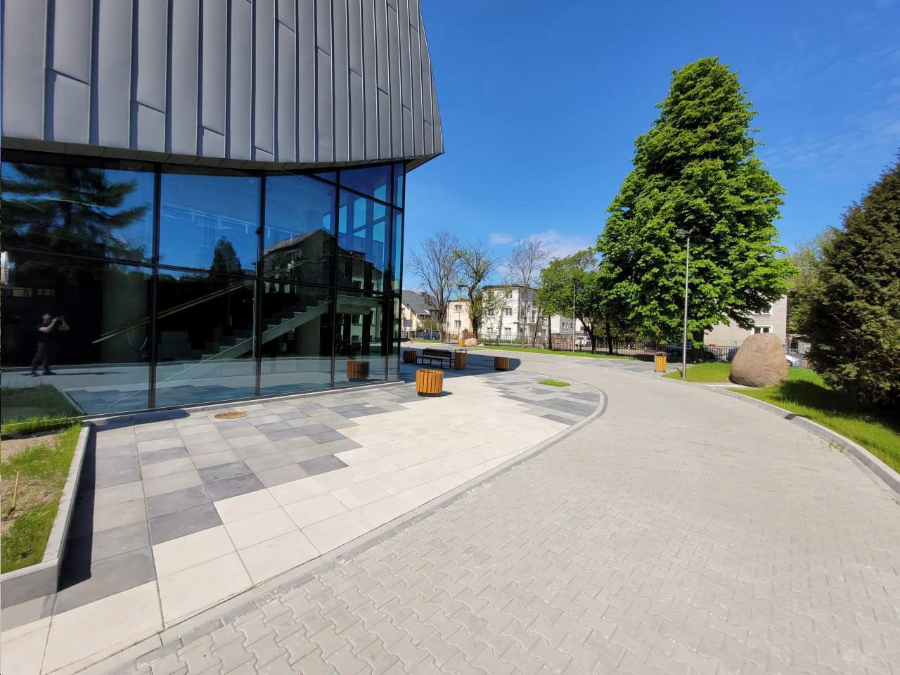 układanie kostki, płyt