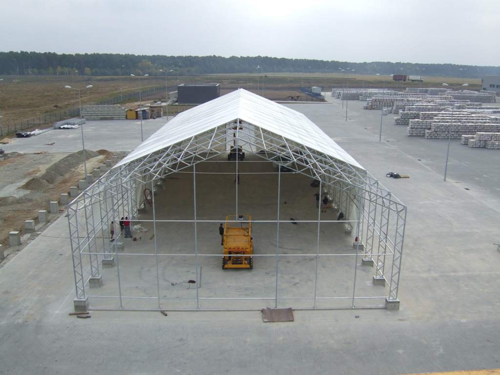 budowa ciężkiej hali namiotowej