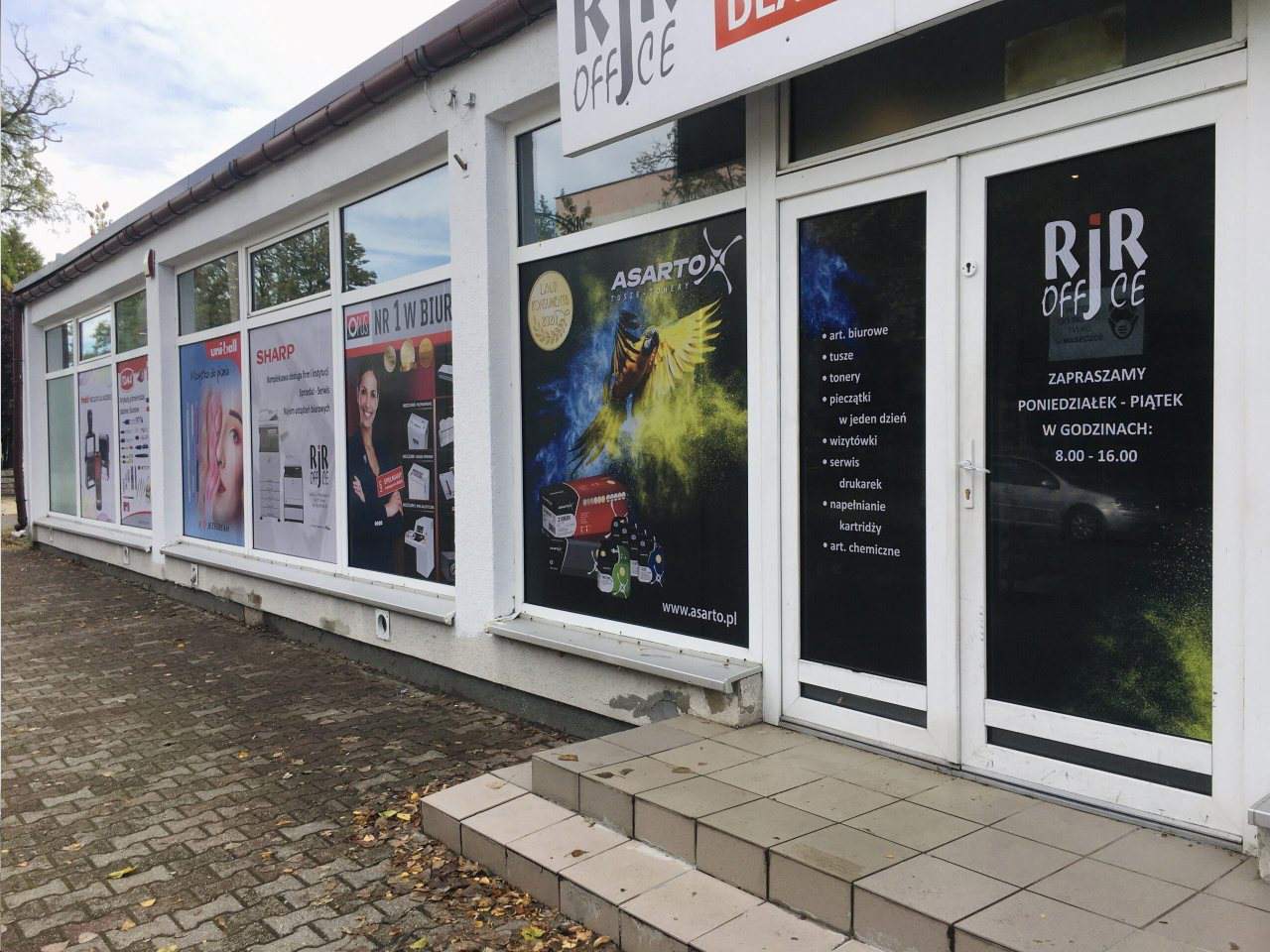 oklejanie witryn samochodowych