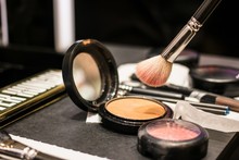 sprzęt do makijażu