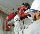 wiercenie w ścianie