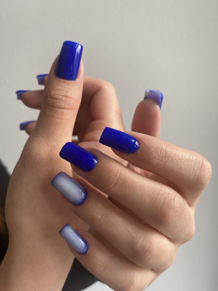 ombre na długich paznokciach