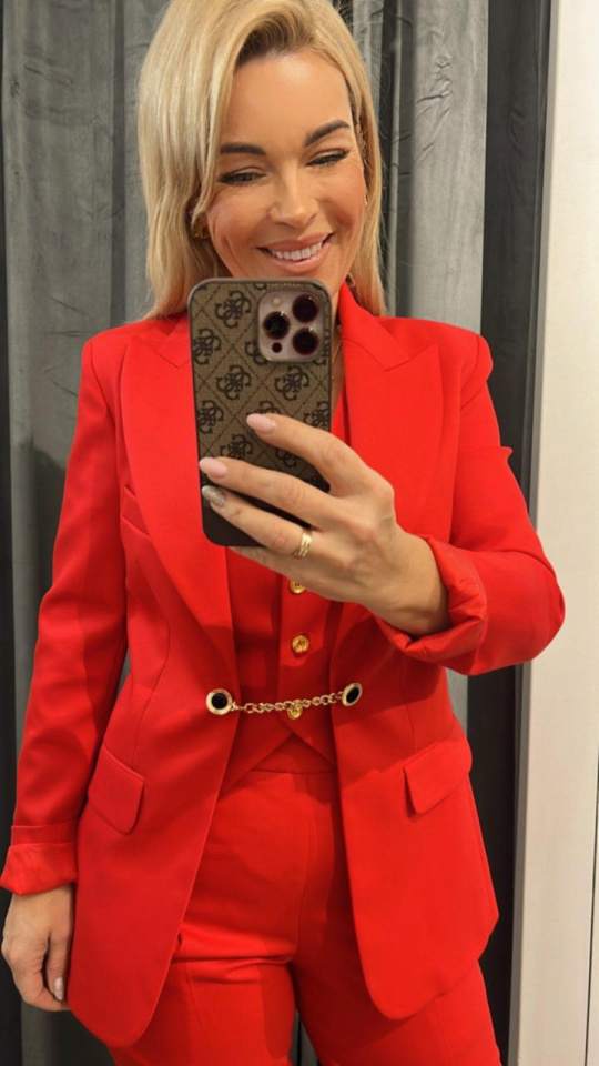 odzież damska, moda damska, stylowe ubrania, ubrania na każdą okazję