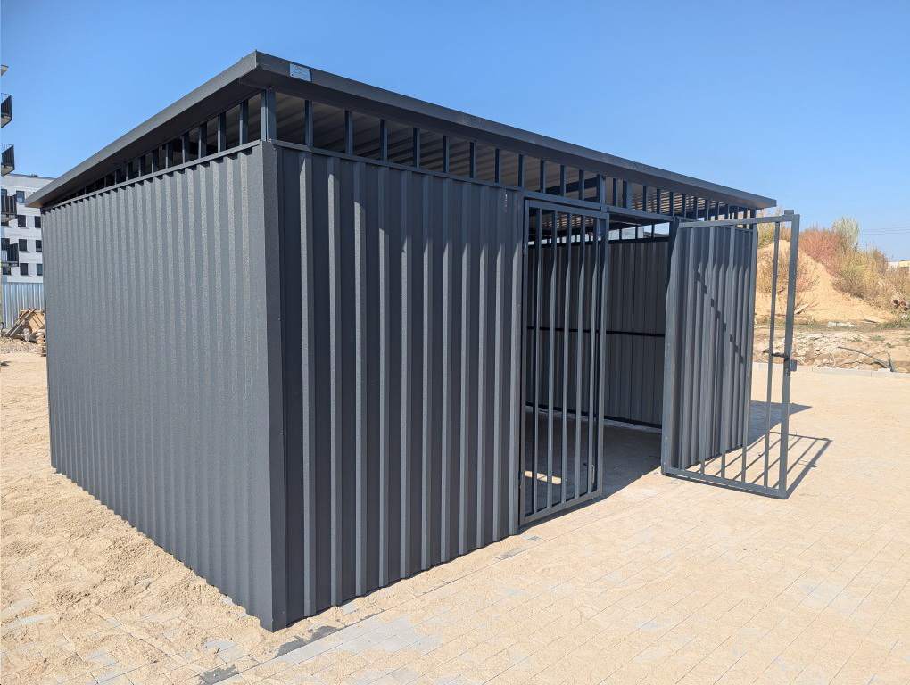 domek do przechowywania narzędzi ogrodniczych