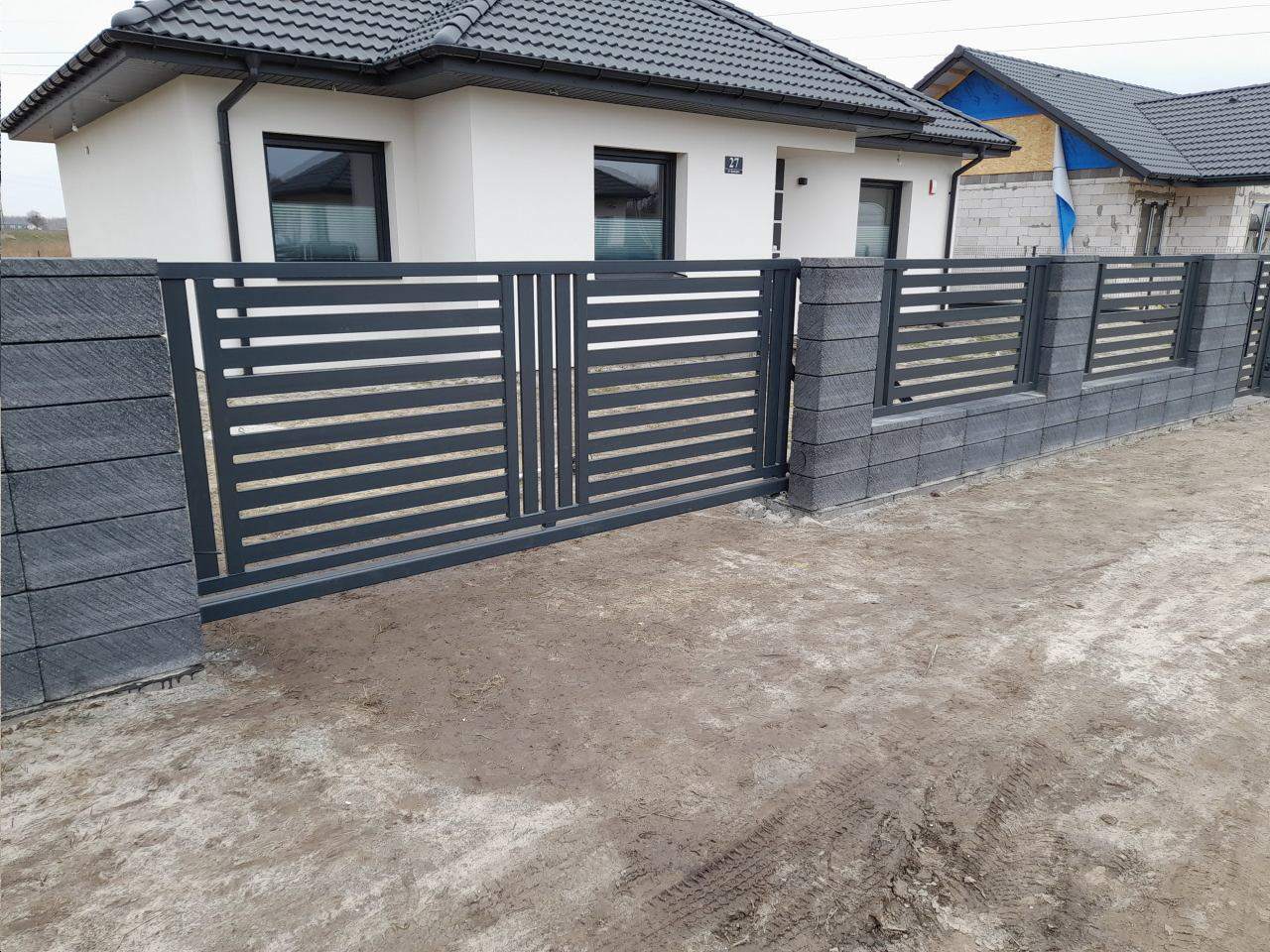 montaż ogrodzeń