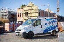 samochód firmy M-Tynki Łukasz Małejki