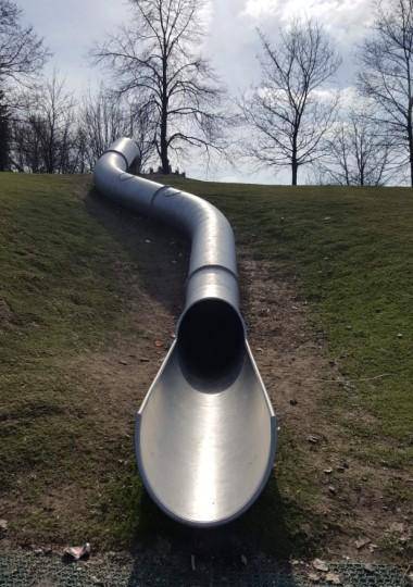 montaż zjeżdżalni