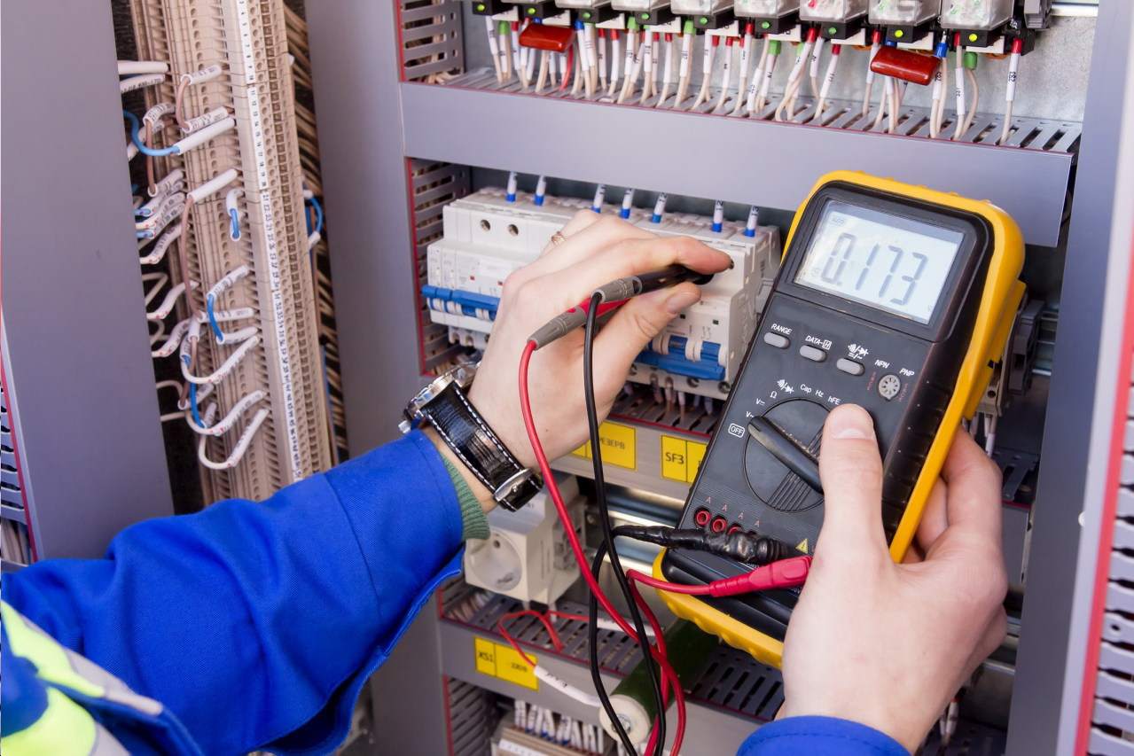 elektryk, Gonera Łukasz. Serwis techniczny, Niedźwiady