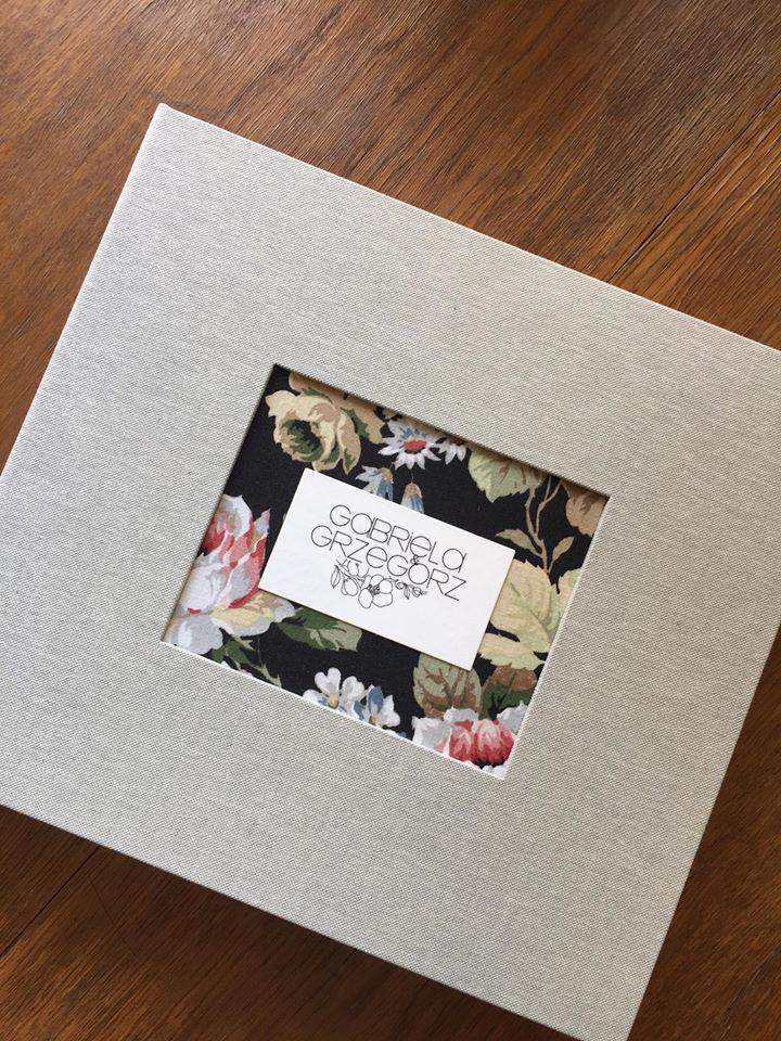 sprzedaż ręcznie szytych albumów