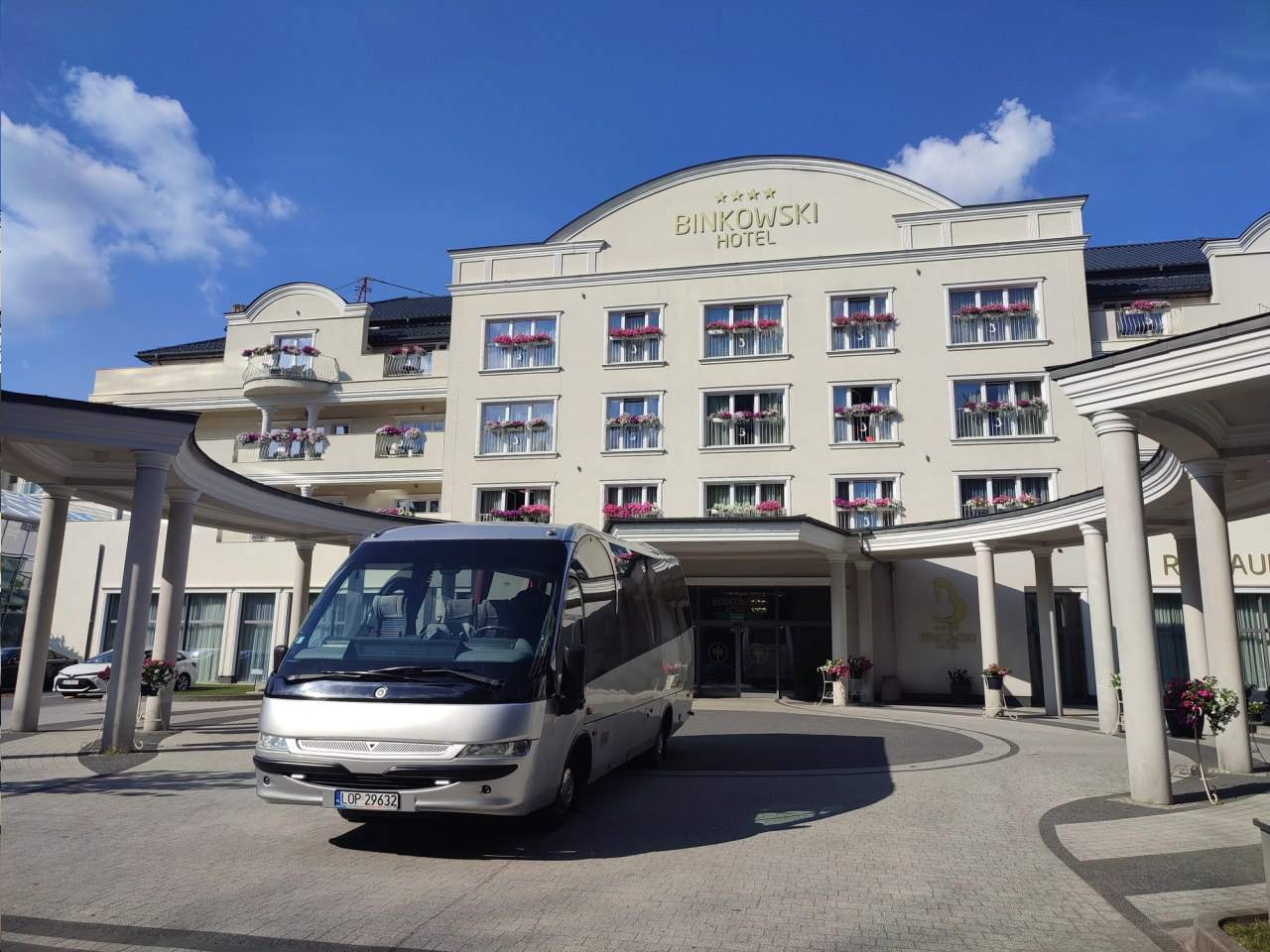 transport osób autokarami