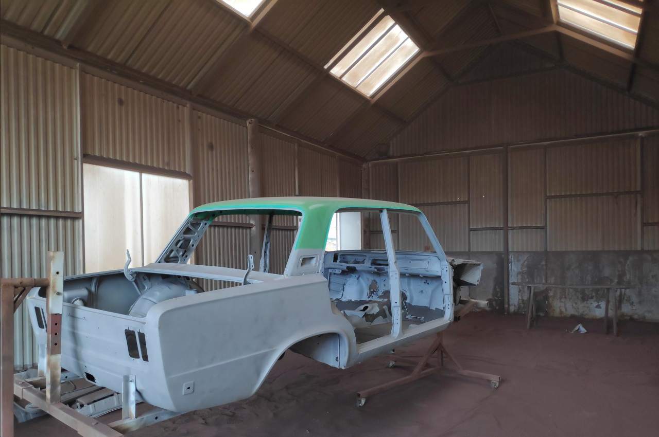 samochód zabytkowy po