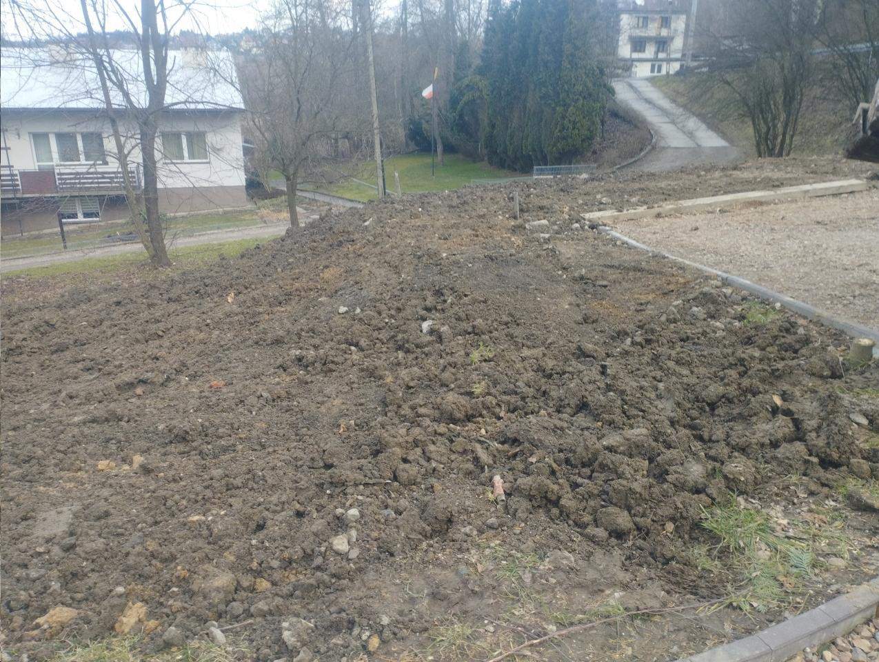 niwelacja terenu, rekultywacja, roboty ziemne