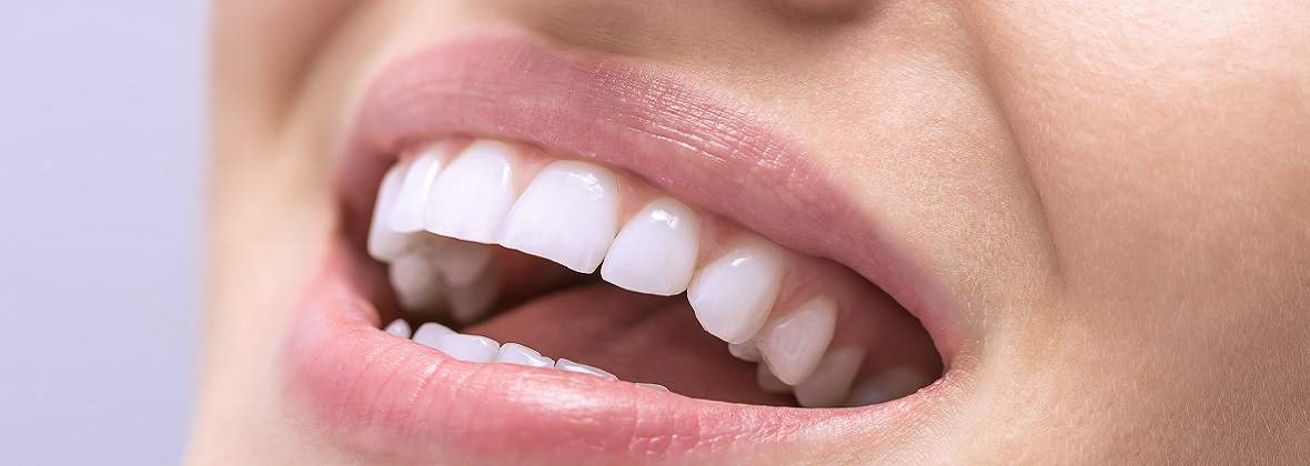 Gabinet dentystyczny lek dent Marcelina Muszyńska. Stomatologia estetyczna.Protetyka