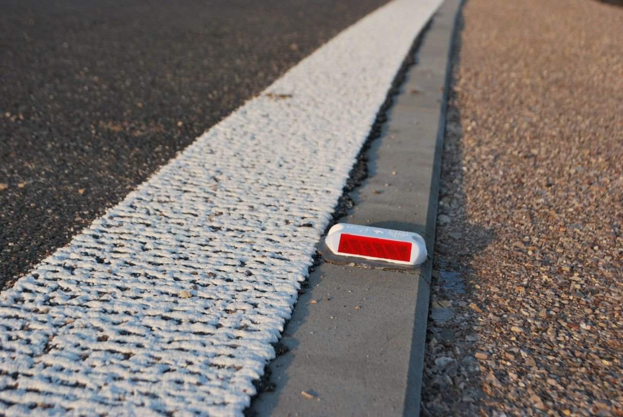 Oznakowanie poziome grubowarstwowe