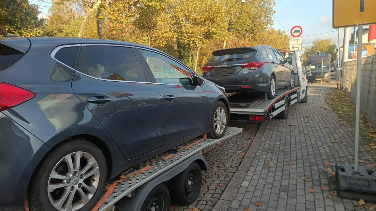 transport samochodów