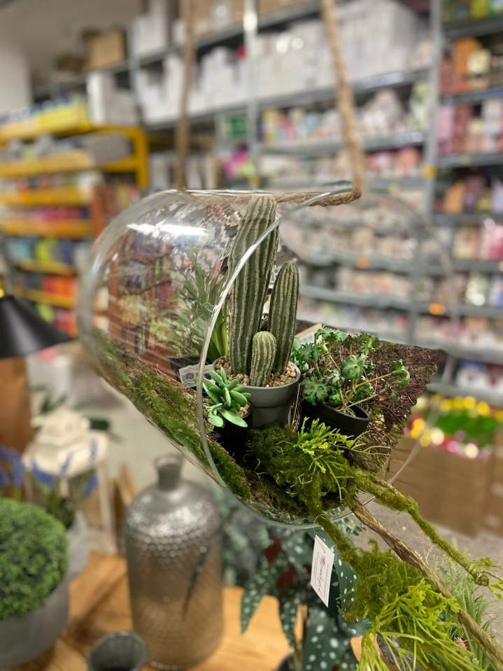 artykuły florystyczne, hurtownia artykułów florystycznych, hurtownia kwiatów sztucznych