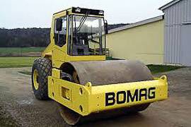 wynajem koparko-ładowarki, transport ciężarowy, transport specjalistyczny, transport niskopodwoziowy