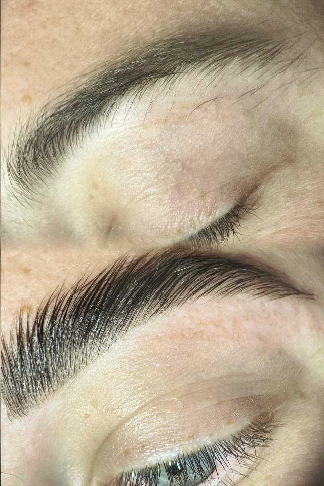 Laminacji brwi z farbką