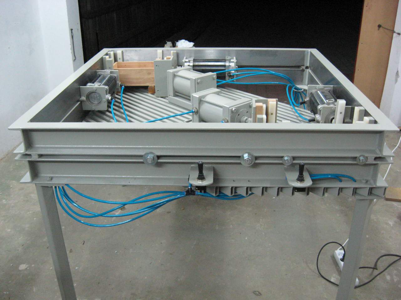 prasy wiatrakowe, prasa trapezowa/montażowa, prasa do skrzynek, prasa na długość, prasa do belków