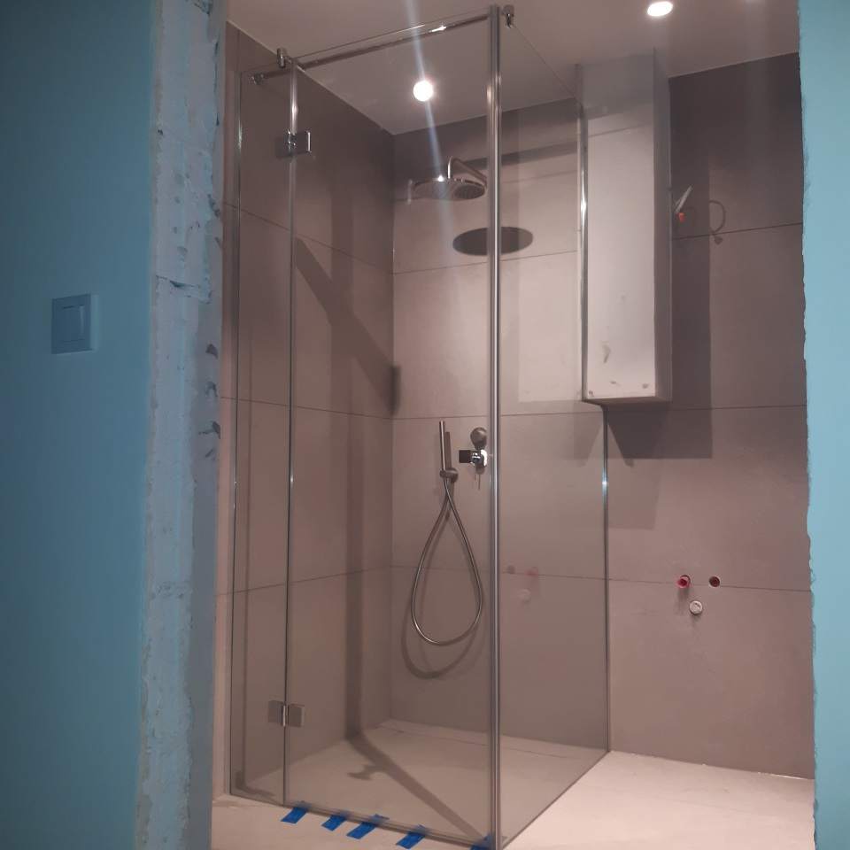 kabina prysznicowa ze szkła