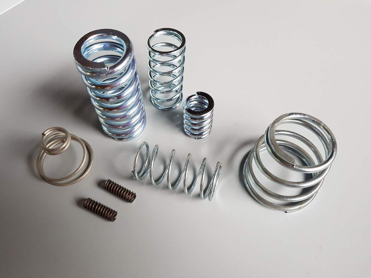 sprężyny producent