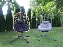 fotele wiszące na sznurku