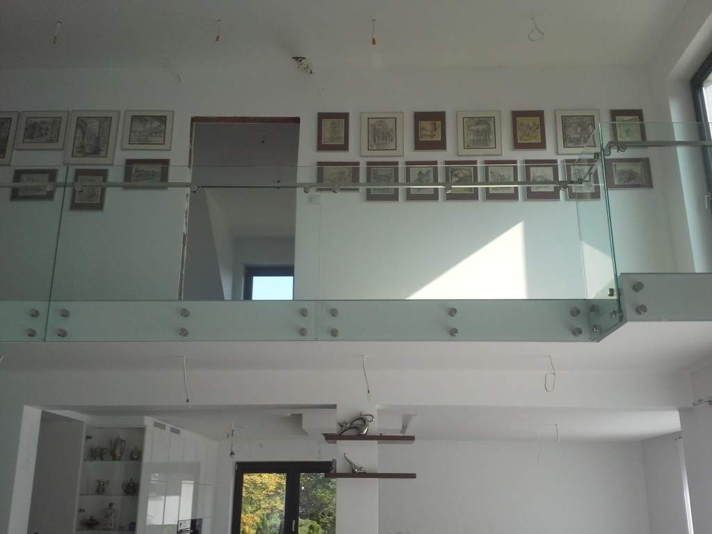 balustrady całoszklane