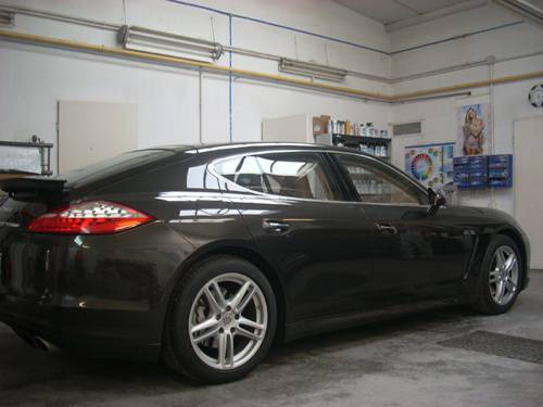 lakiernik samochodowy