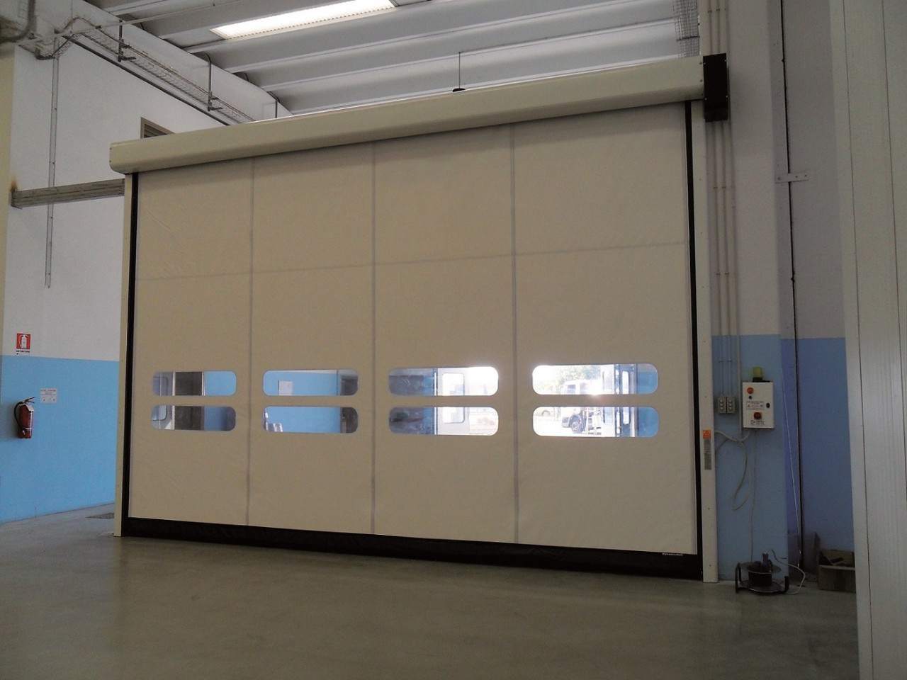 Bramy szybkobieżne rolowane