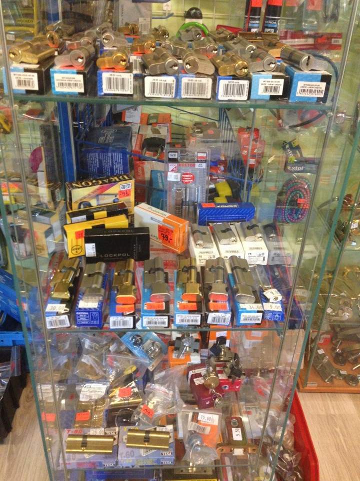 wyposażenie łazienek