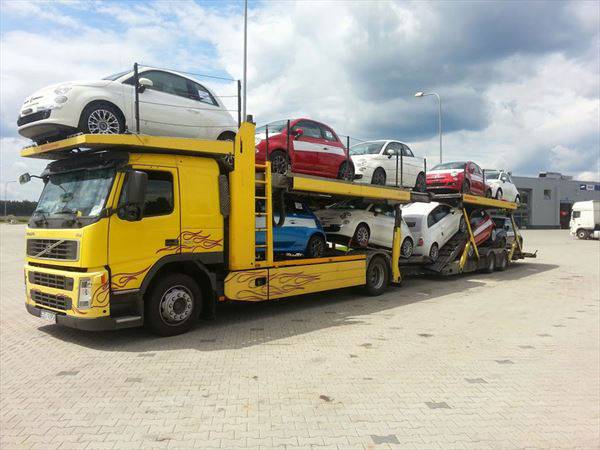 transport samochodów