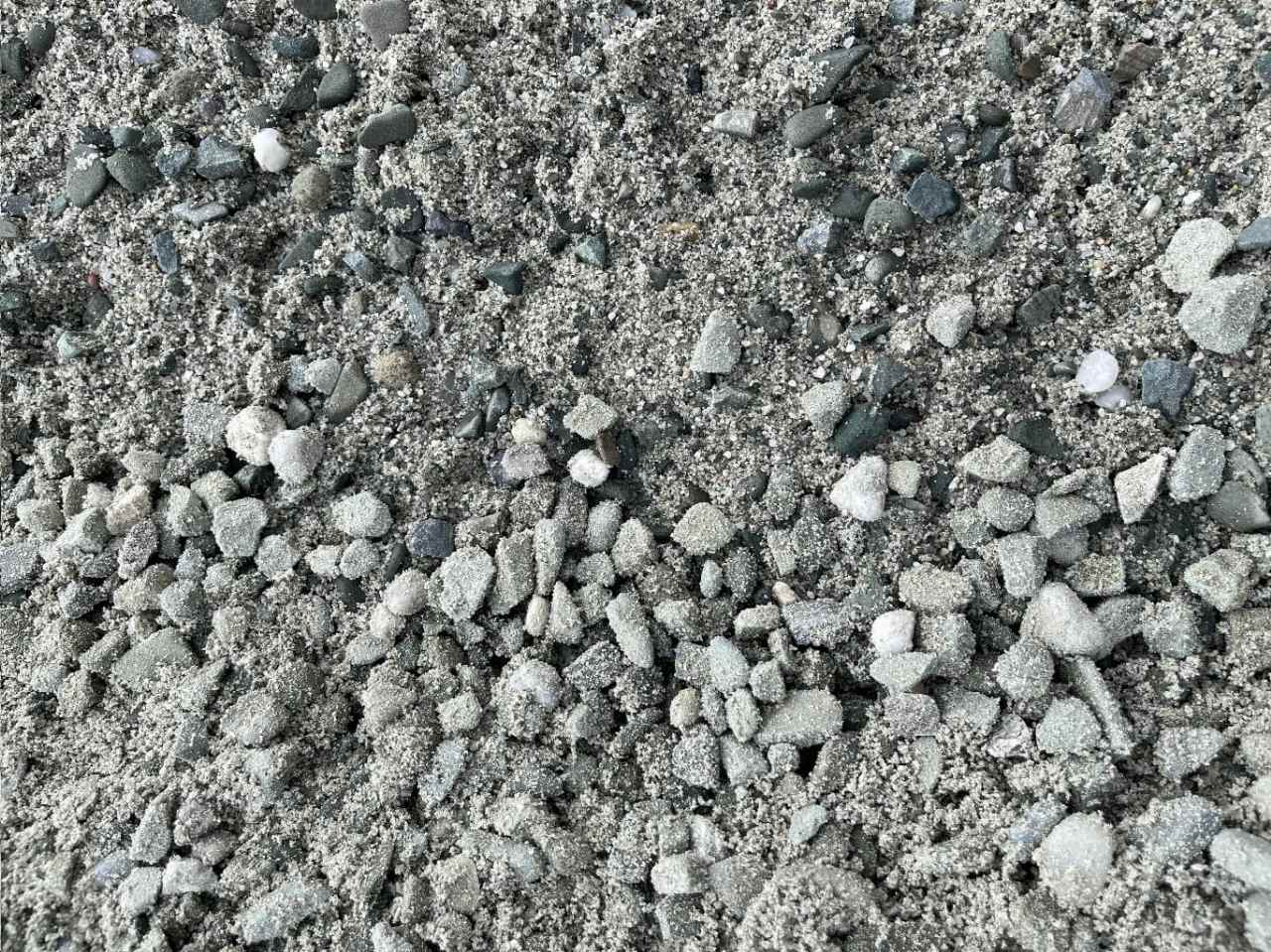 mieszanka żwiru i piasku