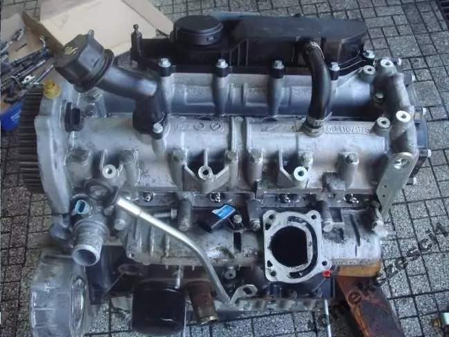 Sprzedaż części samochodowych