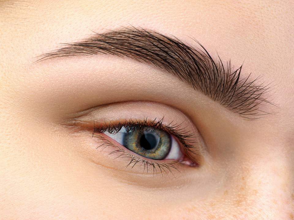 przedłużanie rzęs i brwi