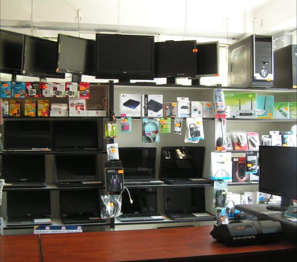 sprzedaż komputerów