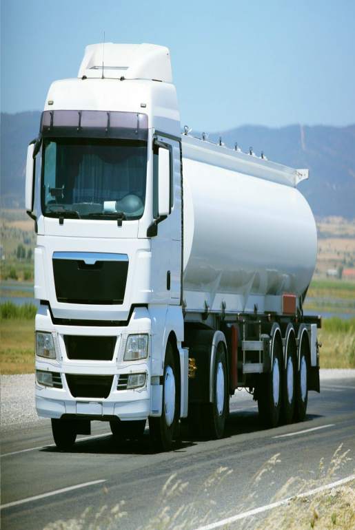 hurtowa sprzedaż paliw płynnych