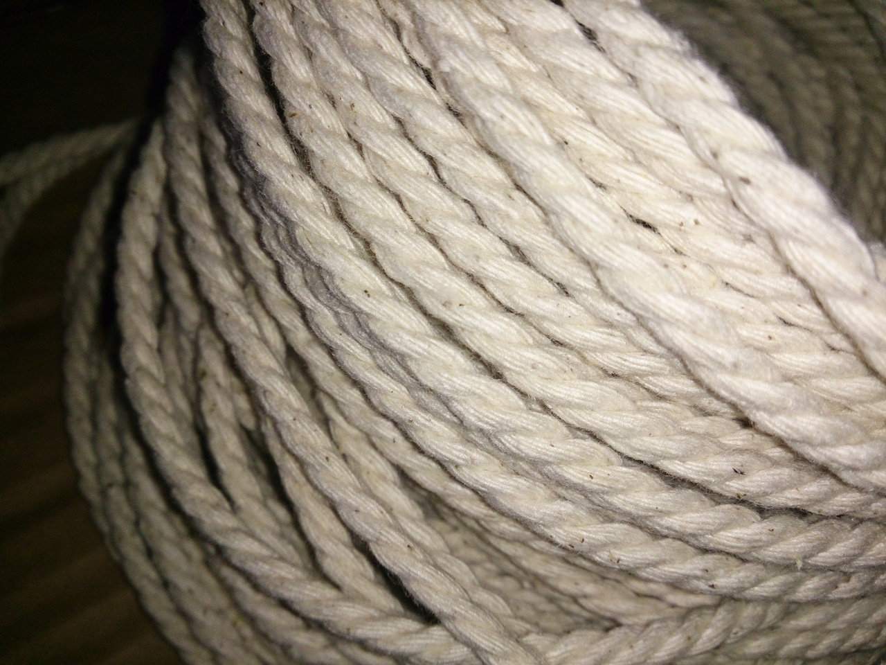 Liny plecione producent, liny kręcone producent, liny jutowe producent, liny sizalowe producent