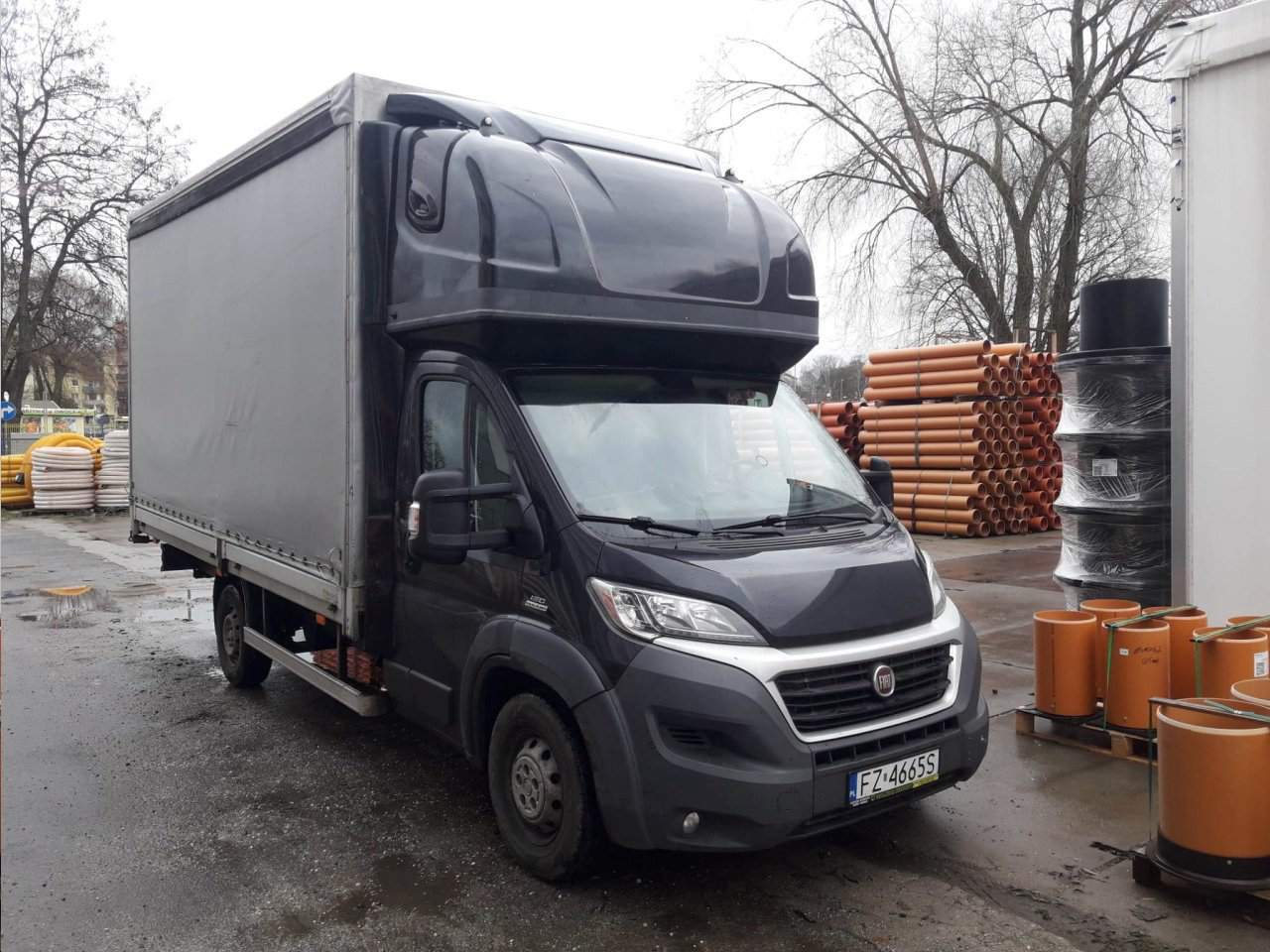 usługi transportowe z hurtowni budowlanej