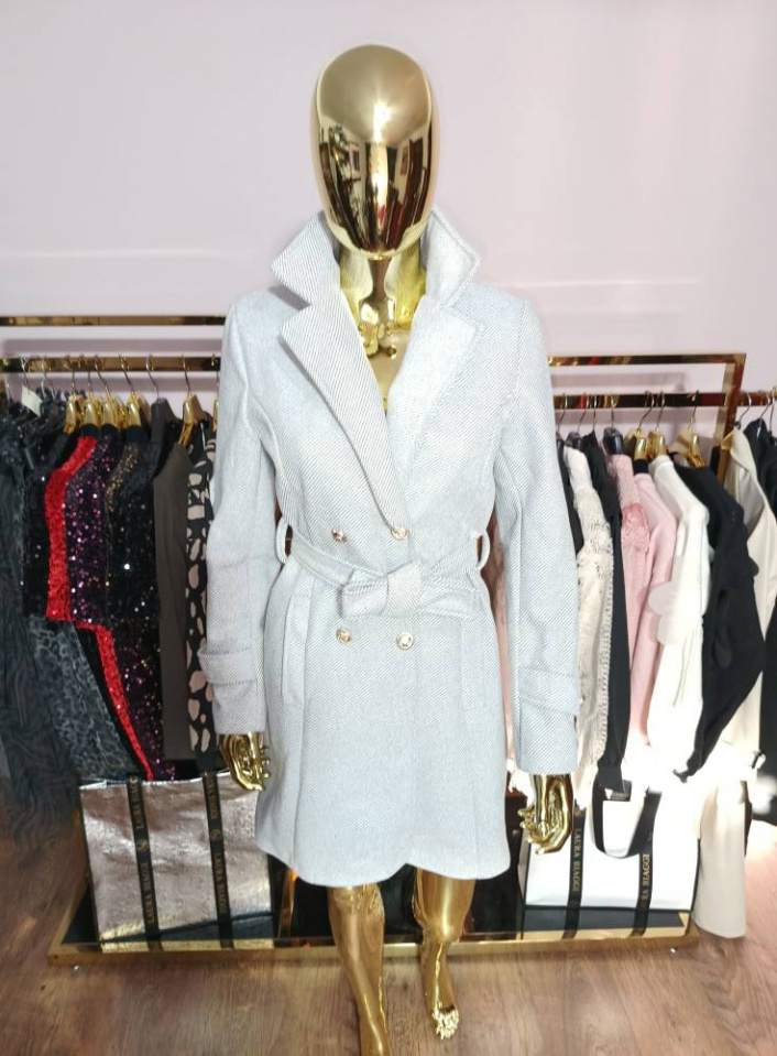 moda damska, butik z odzieżą damską, sklep odzieżowy