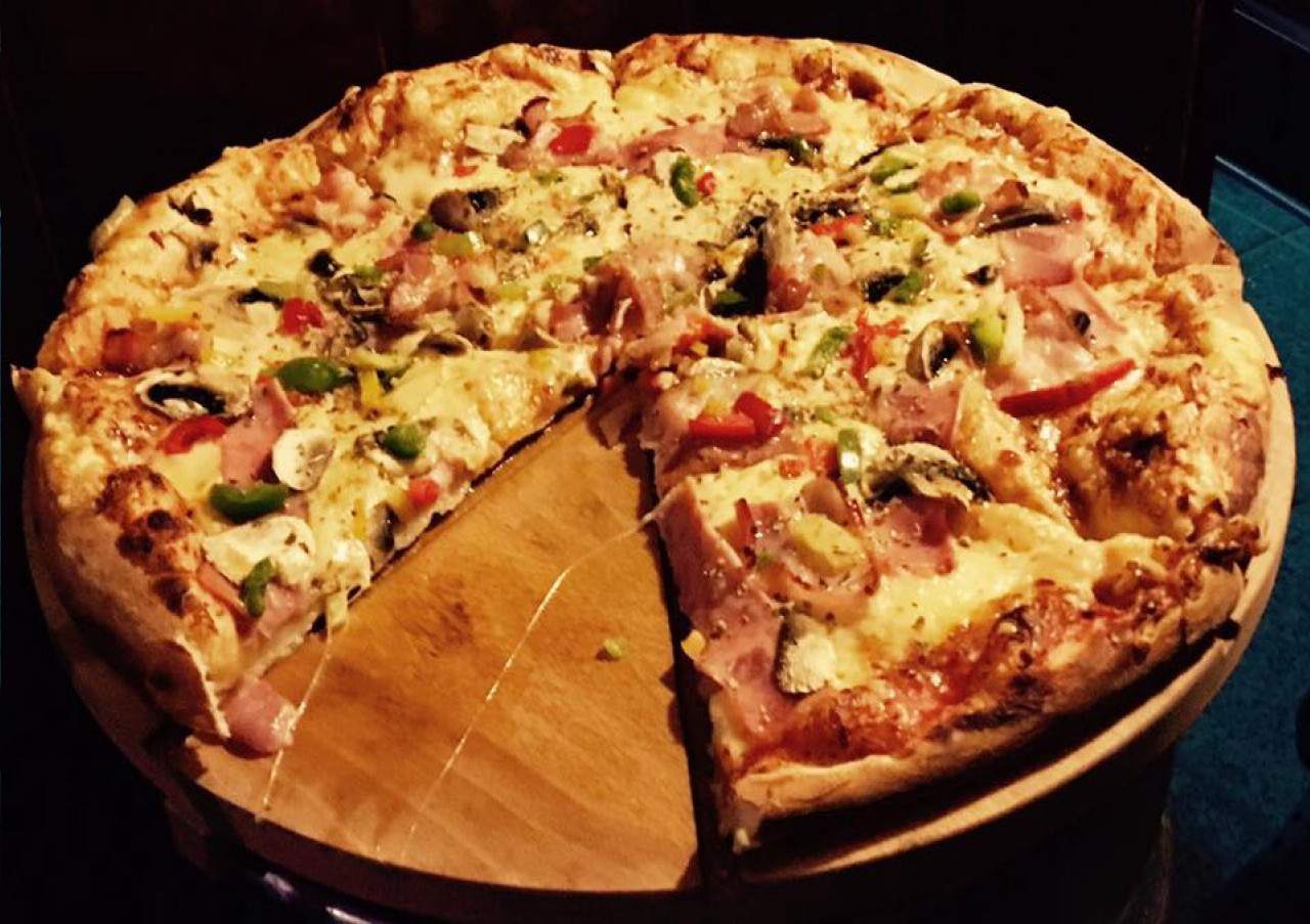 Pizzeria Pod Łabędziem pizza na telefon