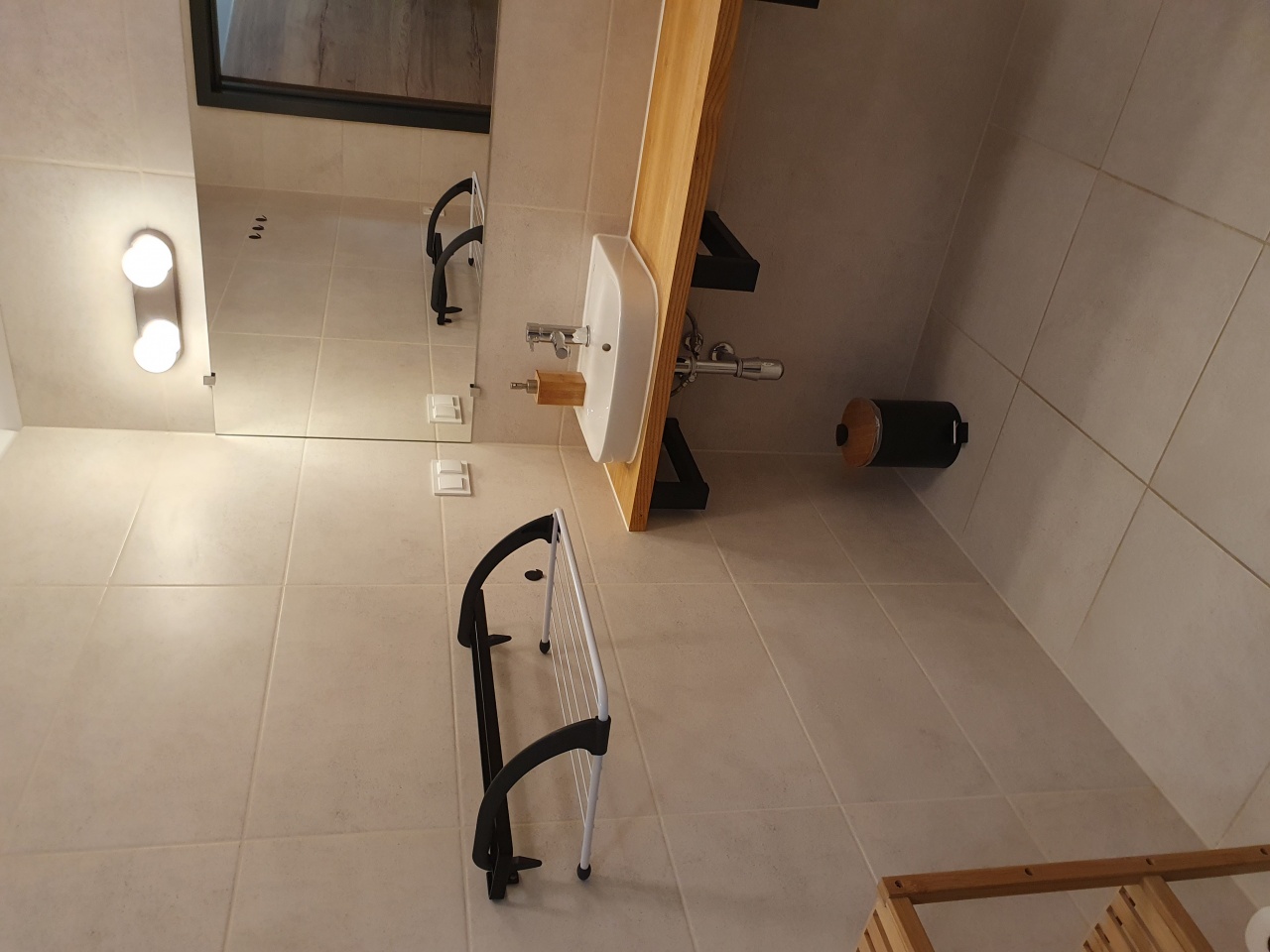 noclegi, pokoje do wynajęcia