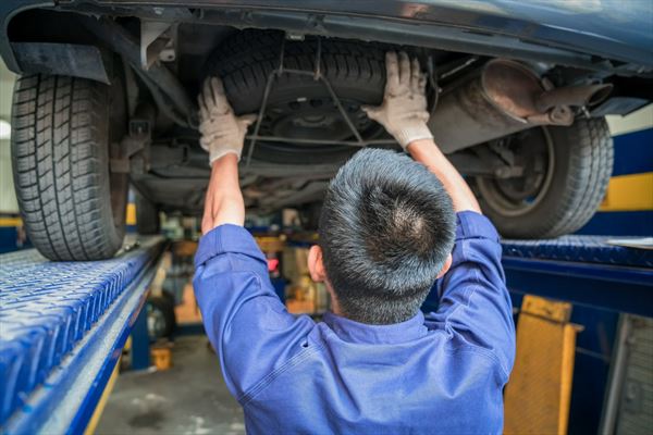 mechanik samochodowy